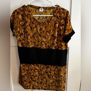 Sew In Love Tshirt Size M